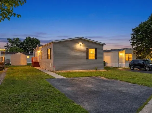 1733 Barbara Cir, Bear, DE 19701