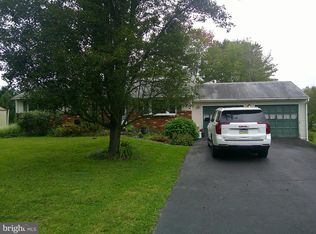 218 Three Mile Run Rd, Sellersville, PA 18960