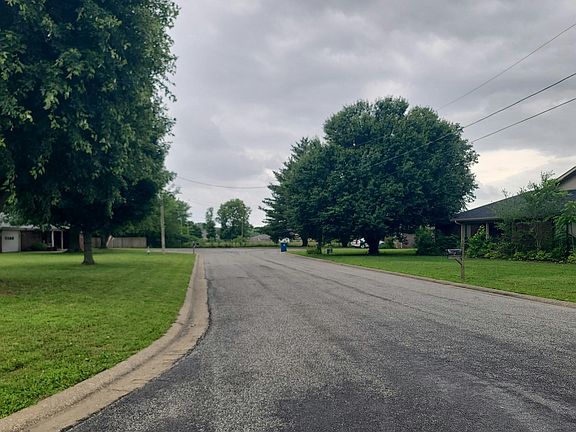 5th image of 432 Hall Ave