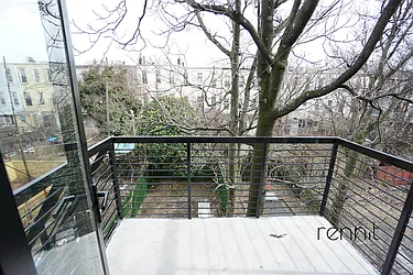 Rented by Rennit Inc.