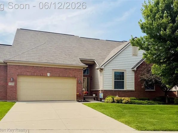 57430 Windmill Point #1, New Hudson, MI 48165
