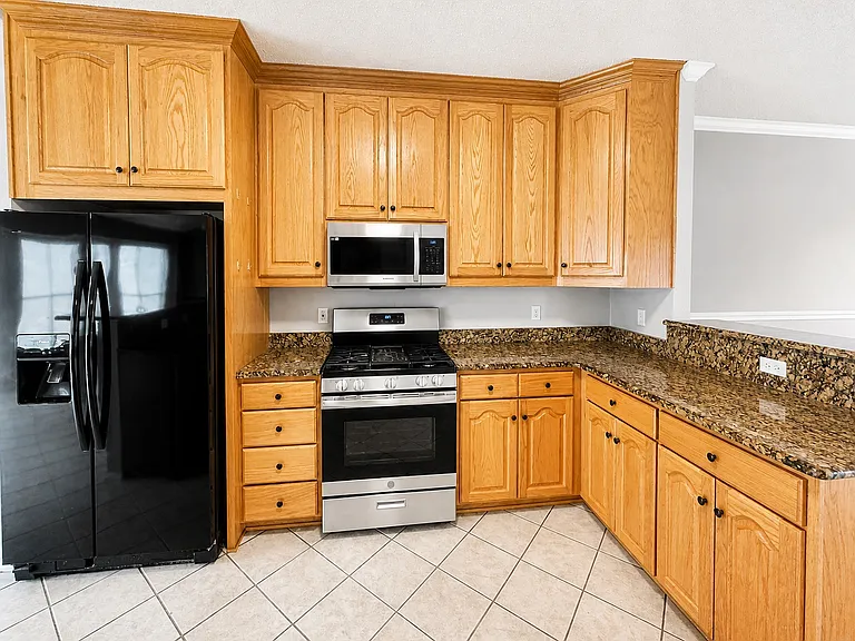 5709 Parkwood Trl — Photo 6