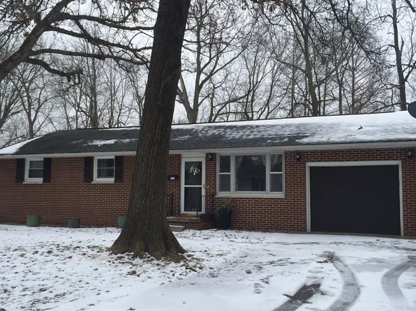 1111 E Cherry St, Olney, IL 62450