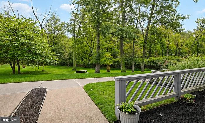 3569 Plumtree Dr #6 — Photo 10