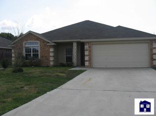 210 Nolan Ridge Dr, Nolanville, TX 76559