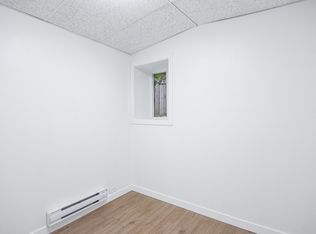 2966 E 8th Ave, Vancouver, BC V5M1X1