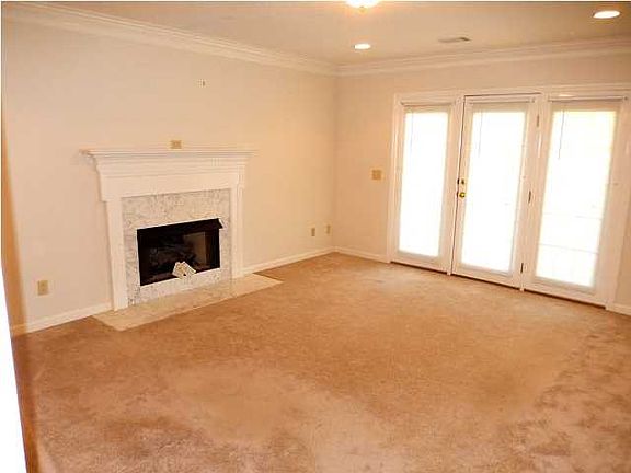 2nd image of 4942 Dayton Blvd