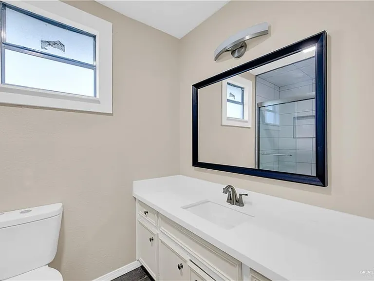 3121 S Casa Linda St — Photo 9