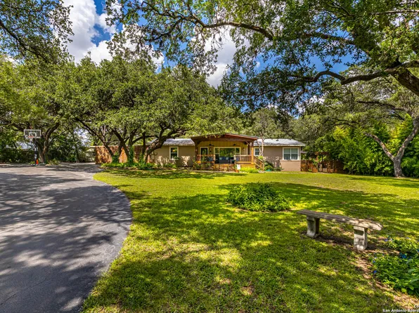 9402 FOREST OAK DR, San Antonio, TX 78217