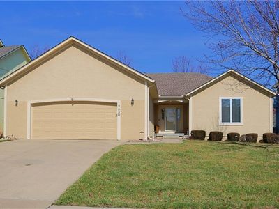17930 W 158th Ter, Olathe, KS, 66062