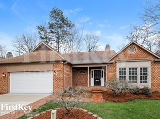 914 Flicker Ln, High Point, NC 27262