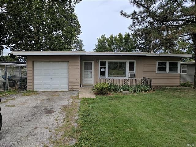 1st image of 3916 Engler Ave