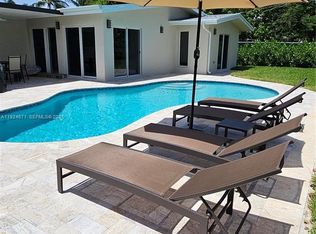 1001 SE 14th Dr, Deerfield Beach, FL 33441