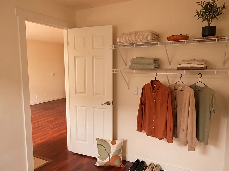 Lawton Park Apartments — Photo 18