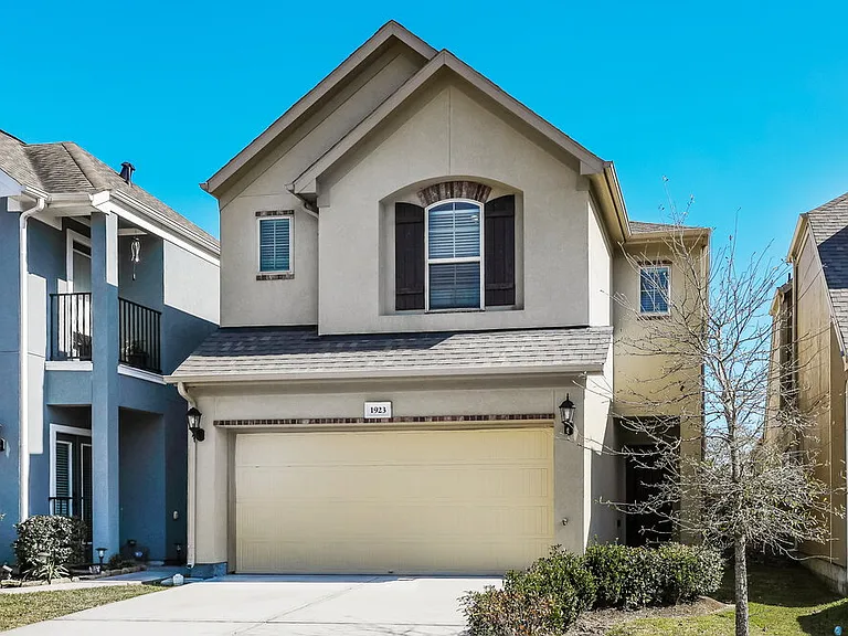 1923 Jara Ct — Photo 1