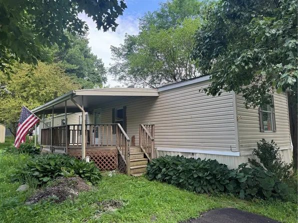 115 Woodview Dr, Valencia, PA 16059