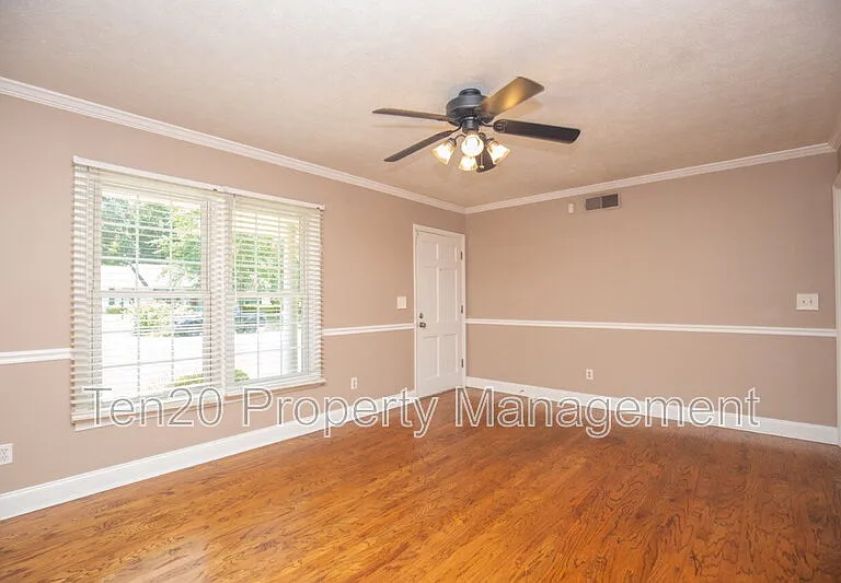 5827 Gene Ave — Photo 21