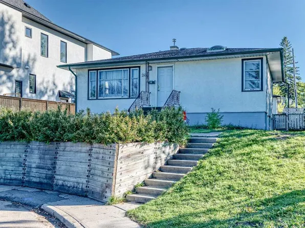 2451 N 29th Ave SW, Calgary, AB T2T 1P1