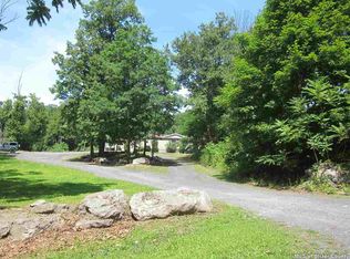 96 Tuytenbridge Rd, Lake Katrine, NY 12449