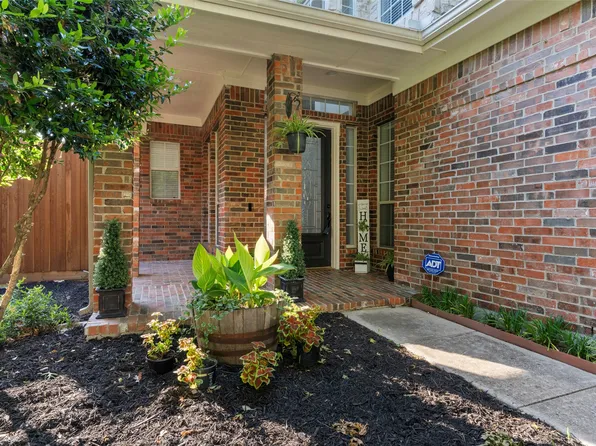 4405 Meadowcove Dr, Rowlett, TX 75088