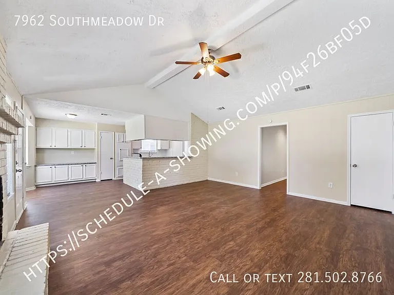 7962 Southmeadow Dr — Photo 11