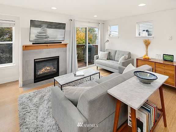 4th image of 2646 B NW 58th Street