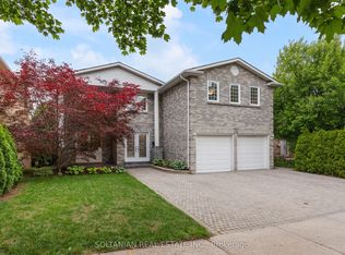 28 Dunvegan Dr, Richmond Hill, ON L4C 6K1