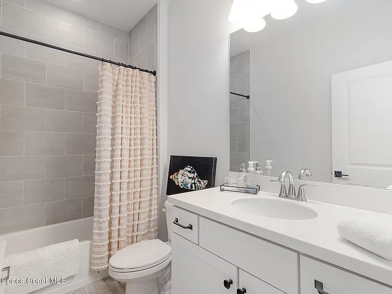 2406 Kamin Dr — Photo 14