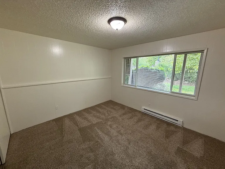 528 SW Levens St #2 — Photo 11
