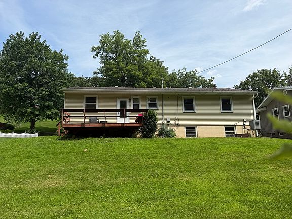 2nd image of 3036 Tower Rd