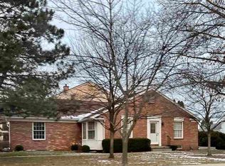 1 Linswood St, Monroe, MI 48162