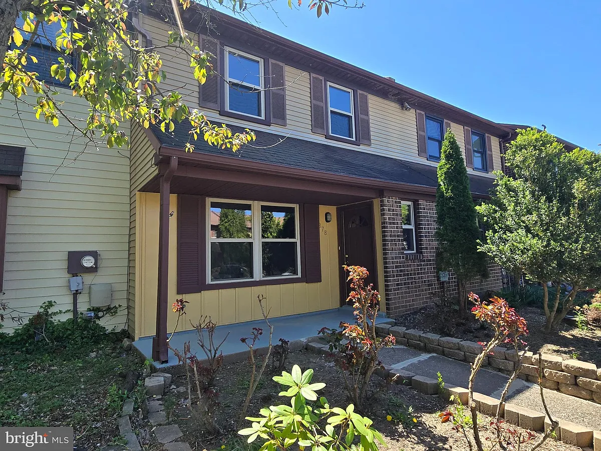 Building Photo - 878 Williams Pl