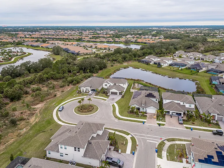 5554 Sand Fossil Ct — Photo 32