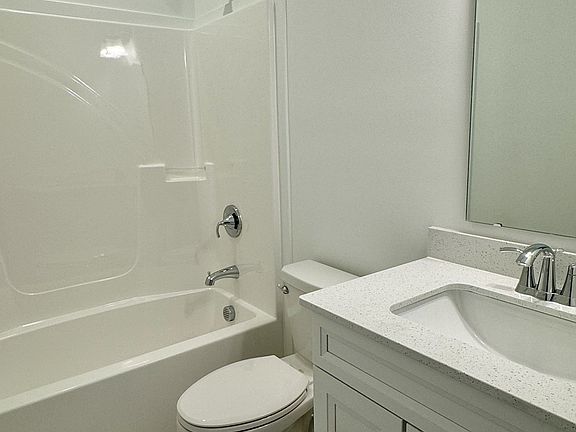 5th image of 1468 Lake Haven Ln