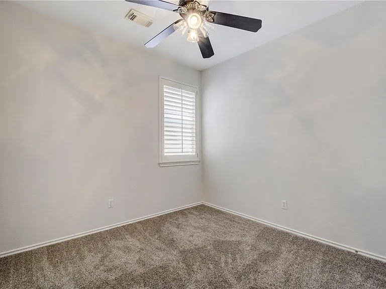 2614 Kinney Oaks Ct — Photo 25