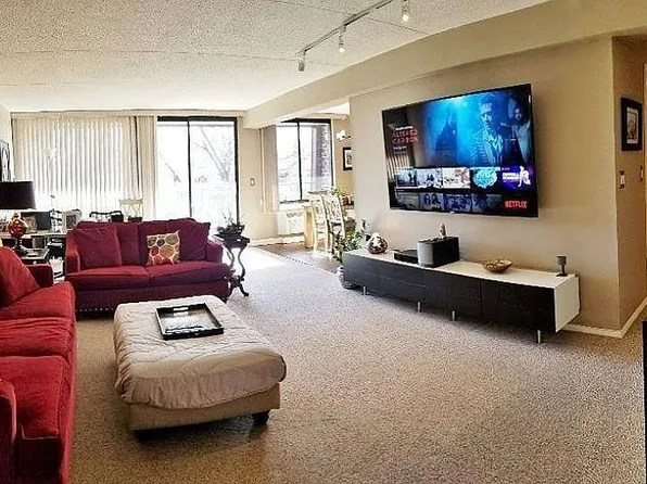 209-33 26th Ave #2H, Bayside, NY 11360