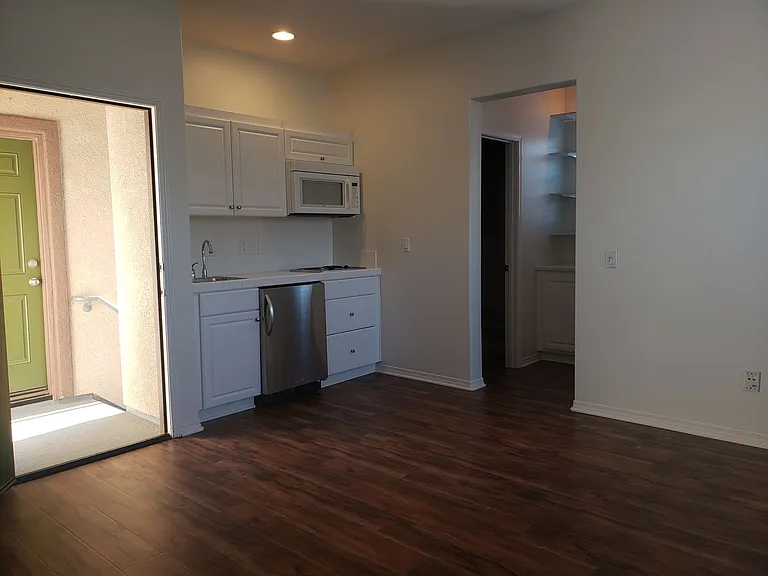 727A Nile River Dr — Photo 5