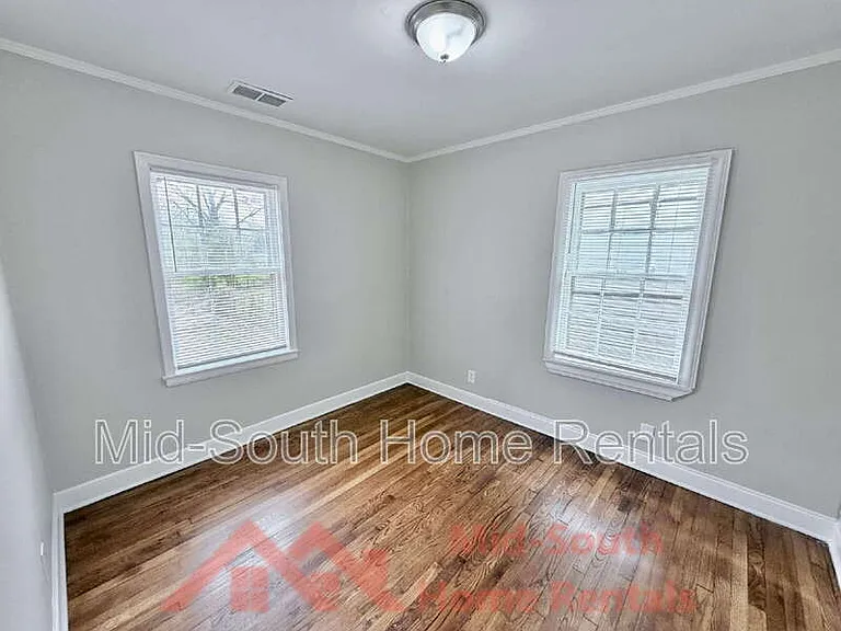 1156 Brower St — Photo 15