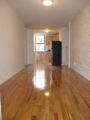 Rented by Tower Brokerage | media 11