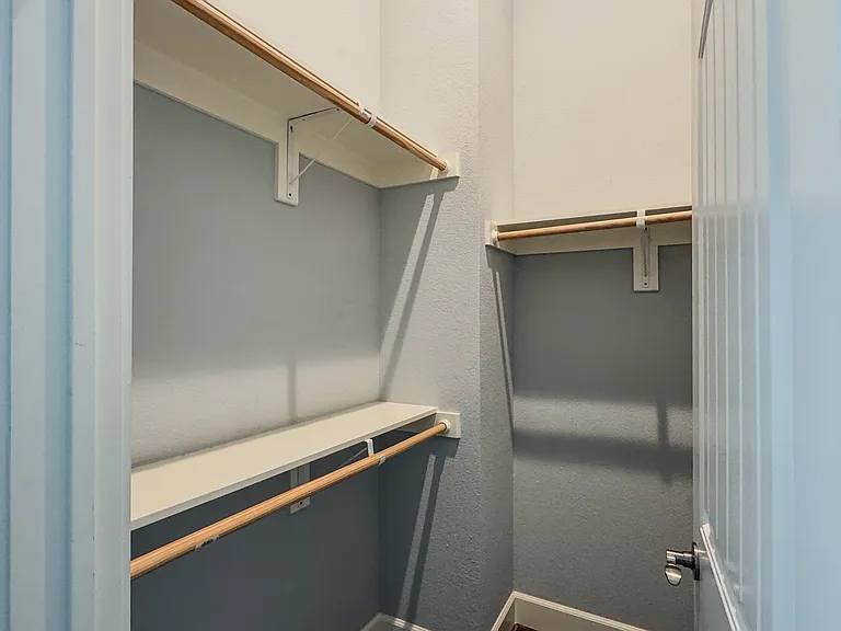 2901 Lee St #1 — Photo 13