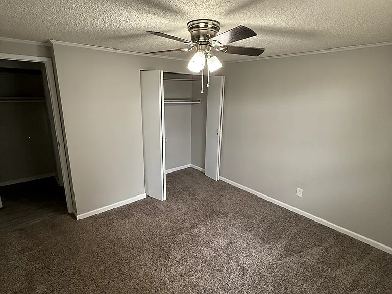 10-64 Hampshire Dr #60 — Photo 6