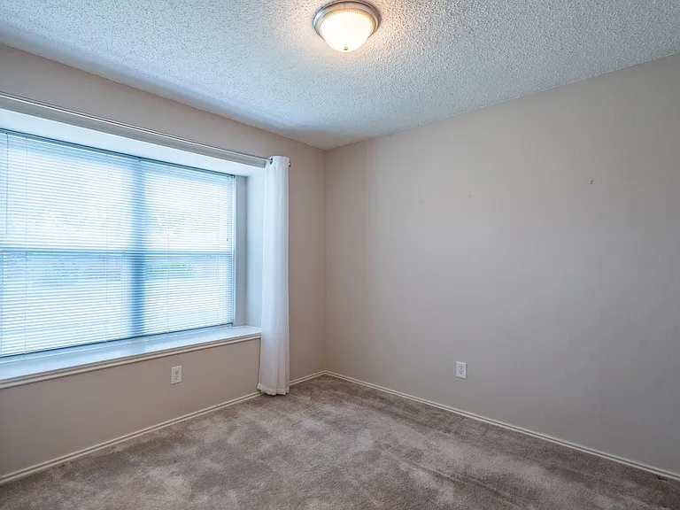 1526 Haven Pl — Photo 21