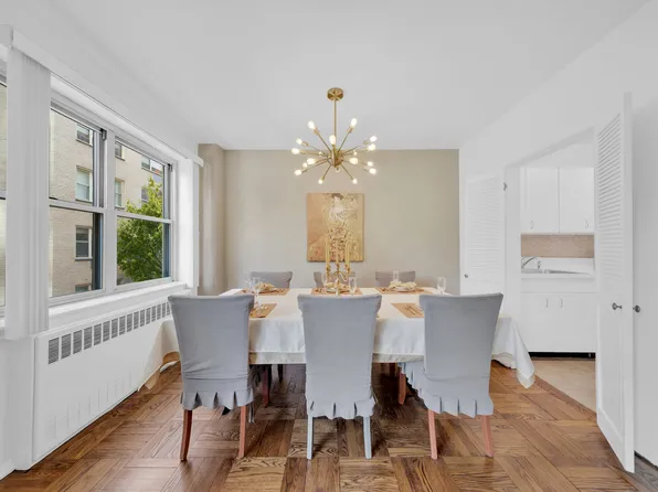 415 East 52nd Street 3AA image 8 of 9
