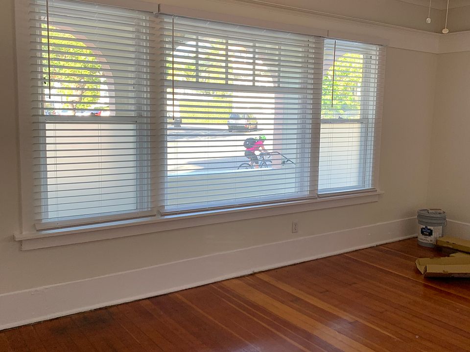 1st image of 2035 Broadway APT 14