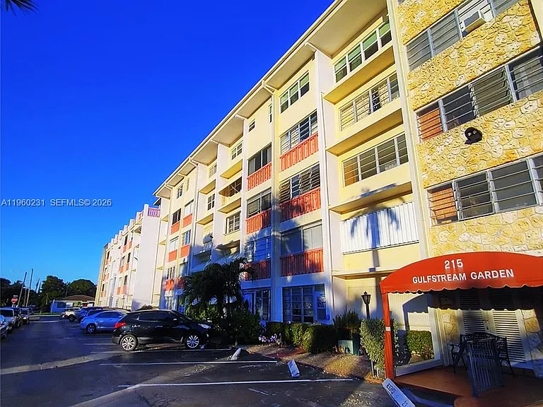 215 SE 3rd Ave #307C — Photo 17