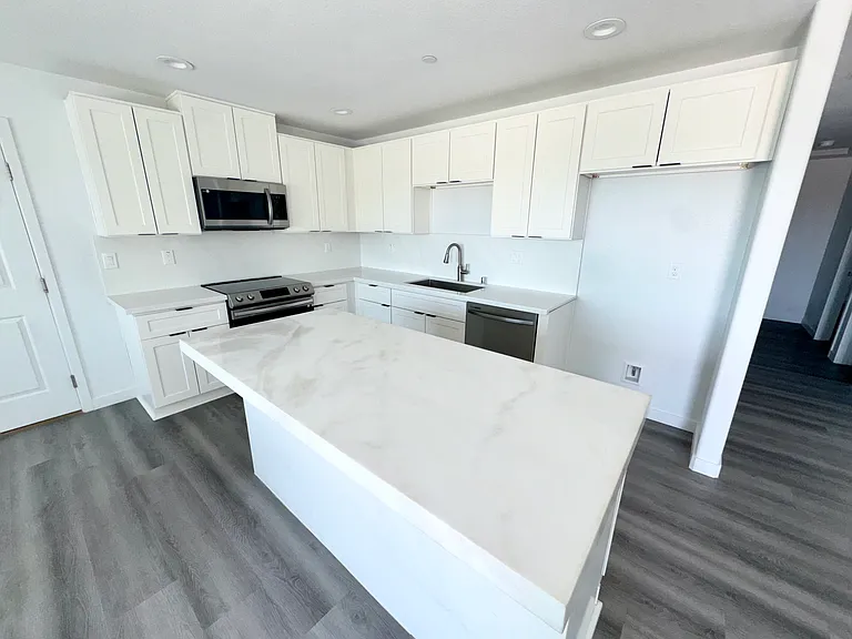 7343 Dogwood Ave — Photo 6