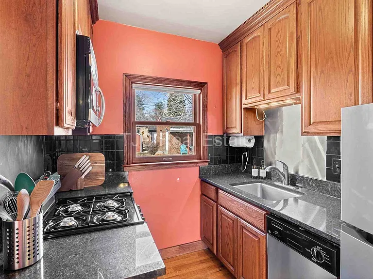 2675 Stuart St — Photo 13