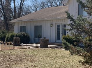 5405 Saint Albans Bay Rd, Shorewood, MN 55331