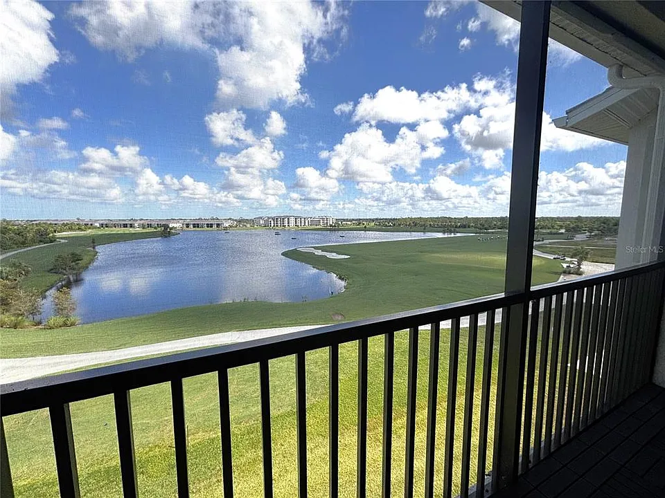12140 Wellen Golf St #404