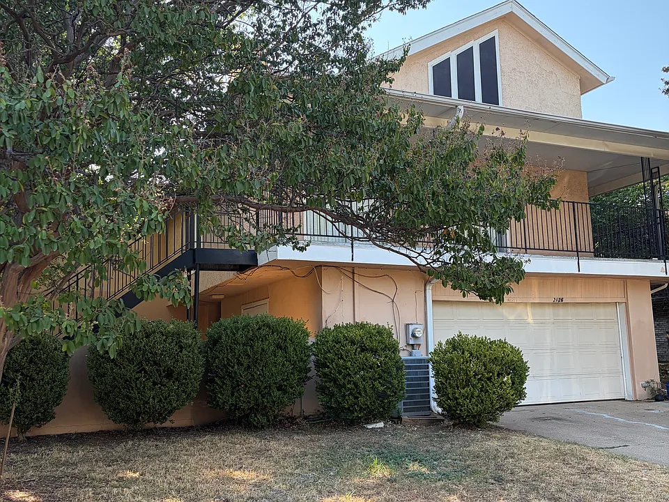 2126 Fleur De Lis Ct